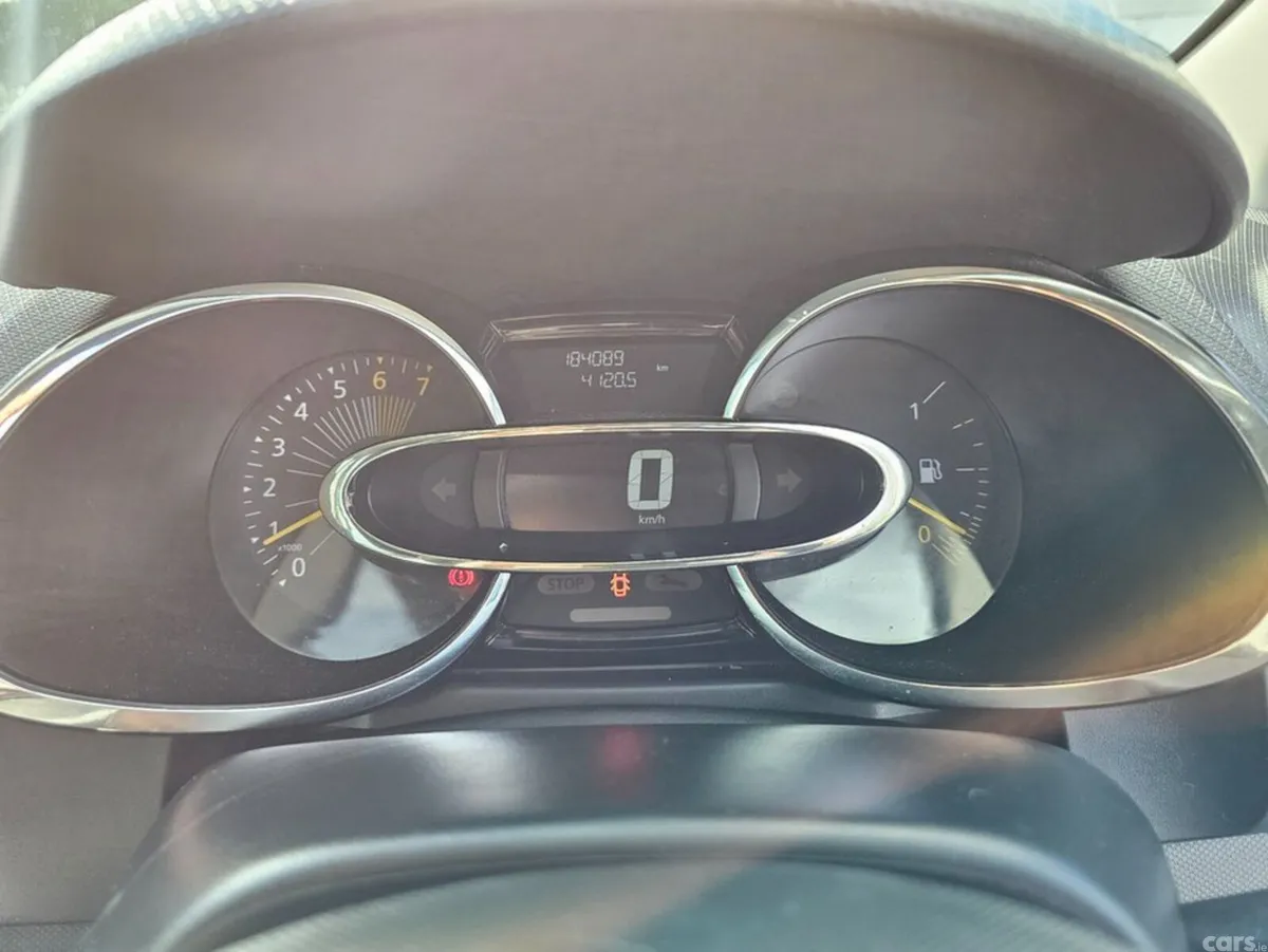 Renault Clio Hatchback, Petrol, 2015, Black