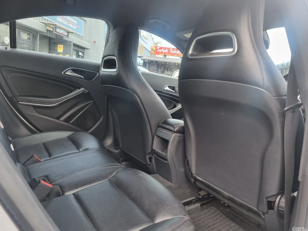 Mercedes-Benz CLA Saloon, Petrol, 2015, Silver