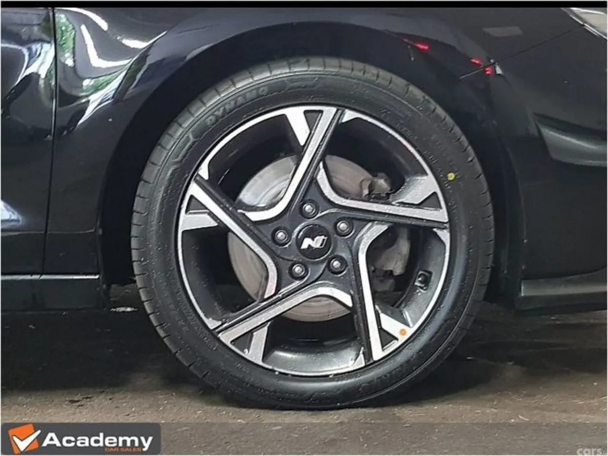 Hyundai i30 Hatchback, Petrol, 2023, Black