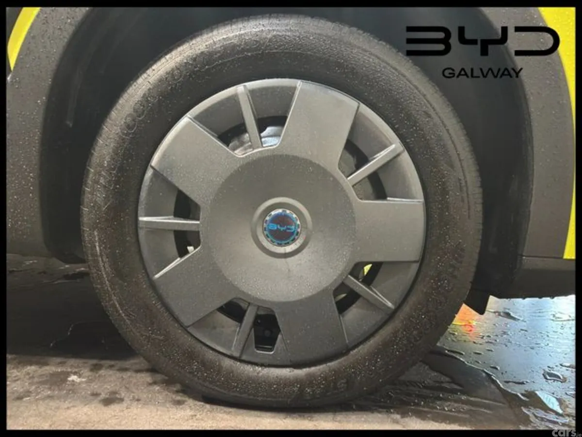 BYD DOLPHIN SURF Hatchback, Electric, 2026, Green