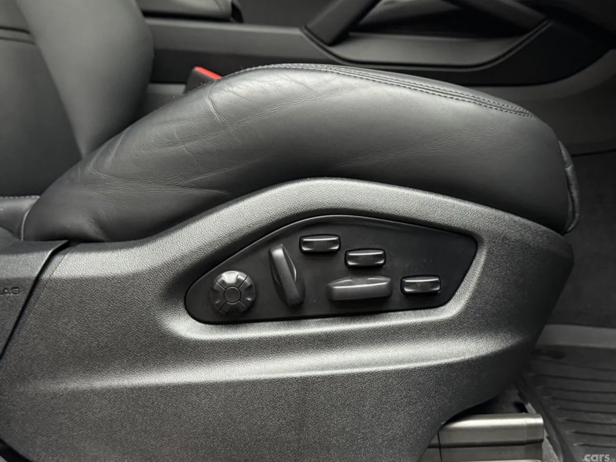 Porsche Cayenne SUV, Petrol Plug-in Hybrid, 2025, Grey