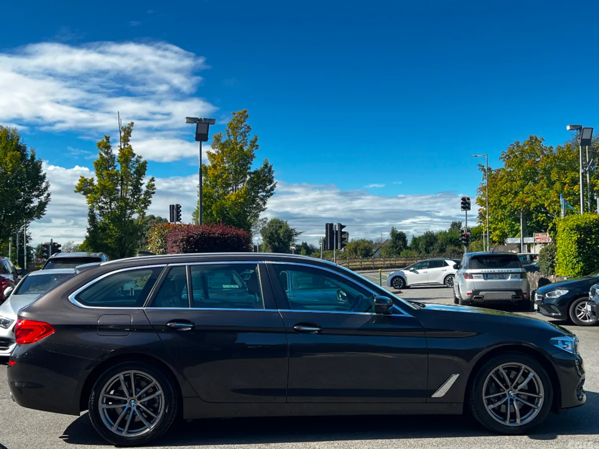 BMW 5-Series Estate, Diesel, 2017, Grey