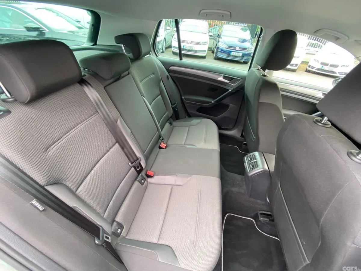 Volkswagen Golf Hatchback, Petrol, 2019, Silver