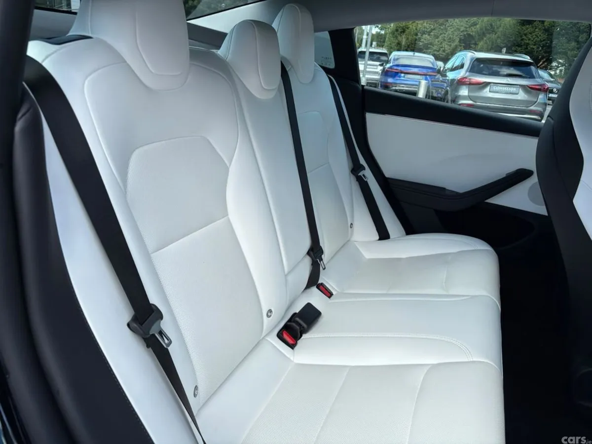 Tesla Model 3 Saloon, Electric, 2025, Black