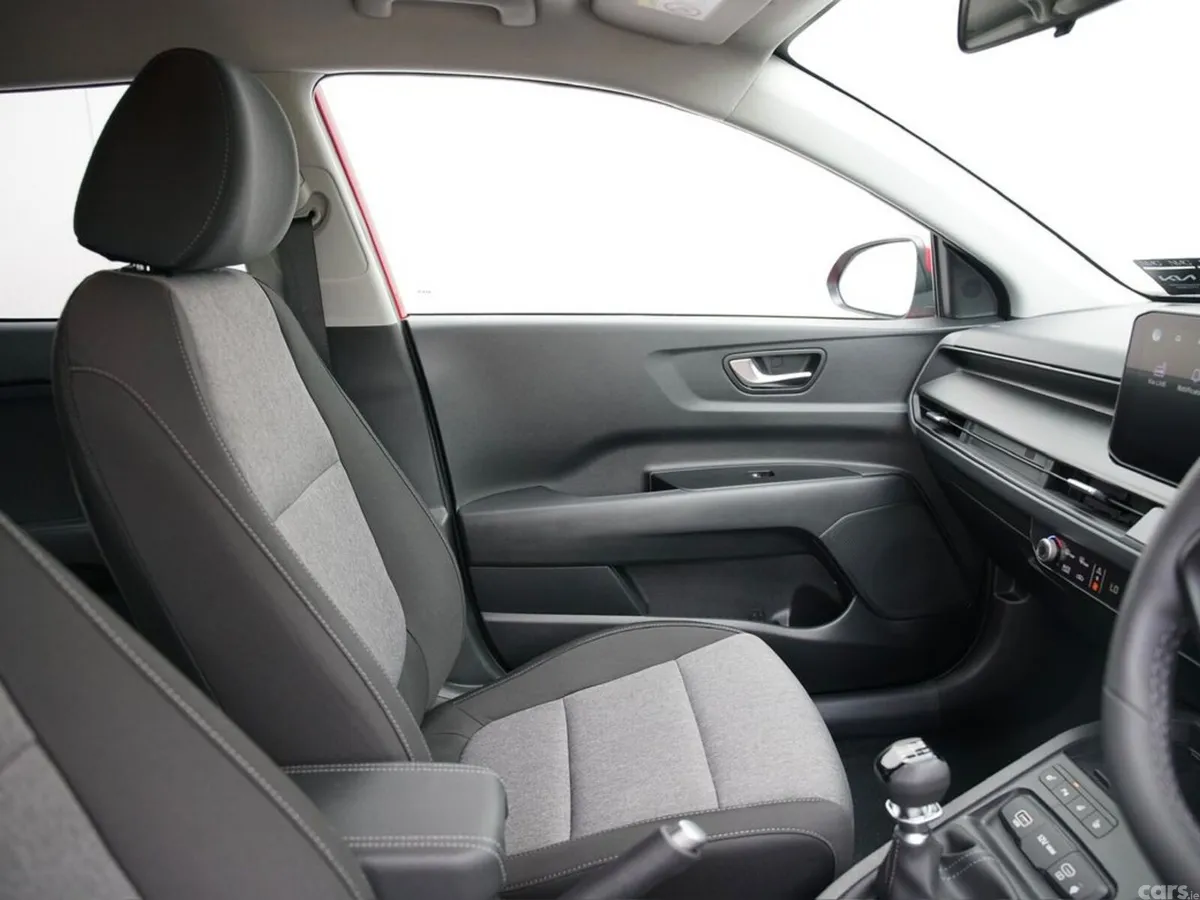 Kia Stonic Hatchback, Petrol, 2027, Red