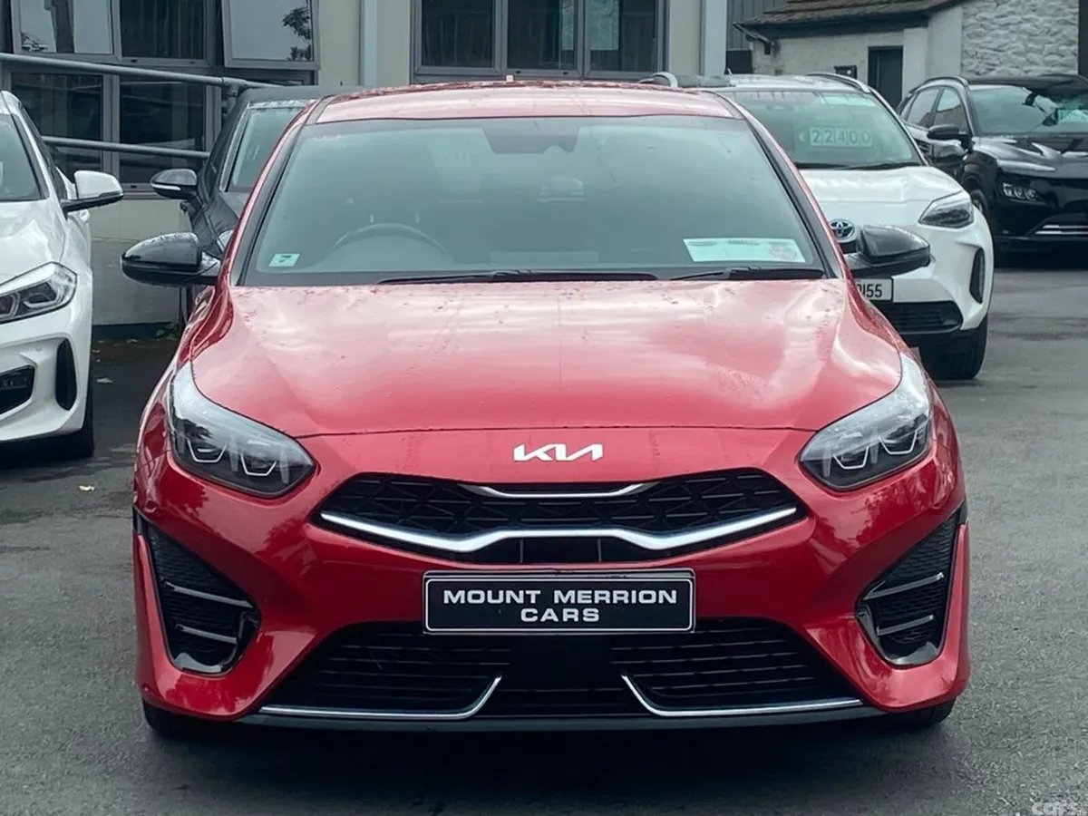 Kia Ceed Hatchback, Diesel, 2023, Red