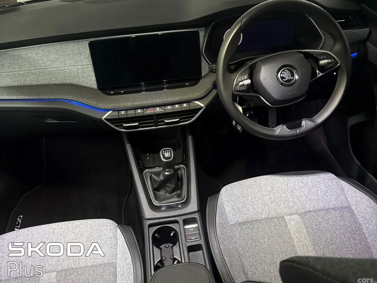 Skoda Octavia Saloon, Diesel, 2025, Black