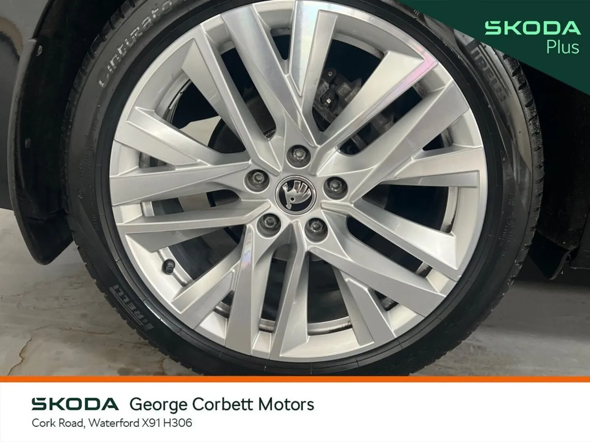 Skoda Octavia Saloon, Diesel, 2025, Black