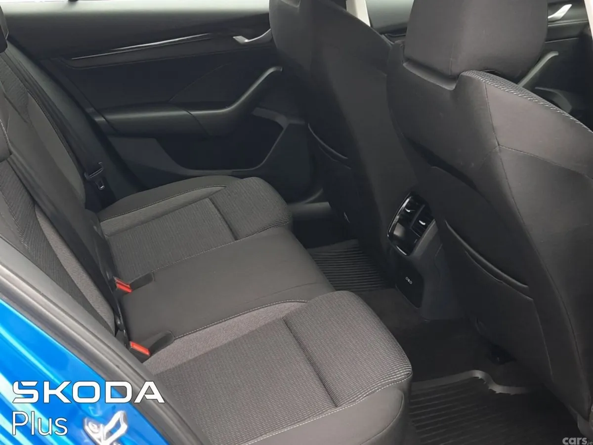 Skoda Octavia Estate, Diesel, 2024, Blue