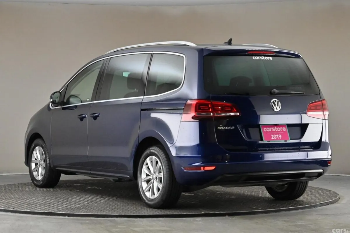 Volkswagen Sharan MPV, Petrol, 2019, Blue