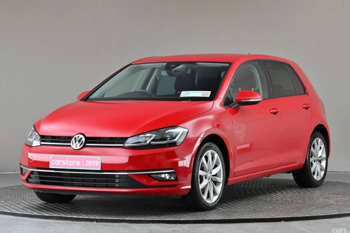 Volkswagen Golf Hatchback, Petrol, 2019, Red