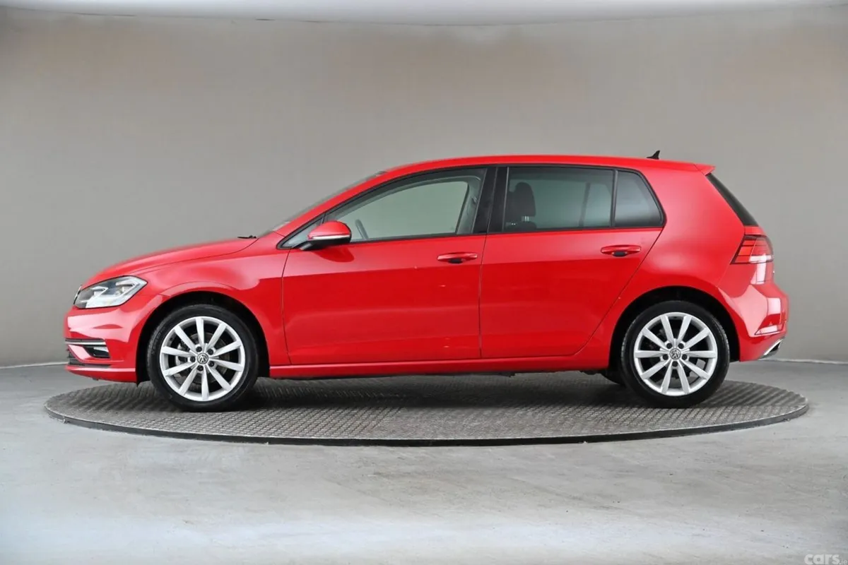 Volkswagen Golf Hatchback, Petrol, 2019, Red