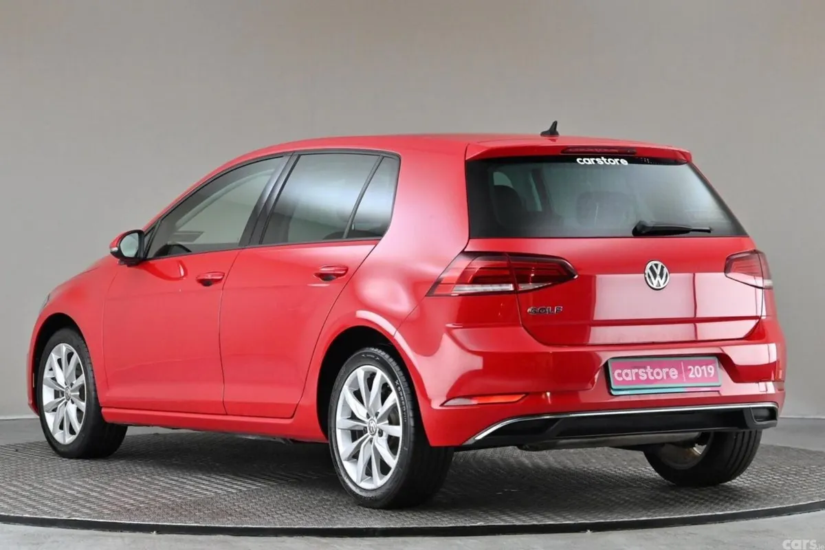 Volkswagen Golf Hatchback, Petrol, 2019, Red