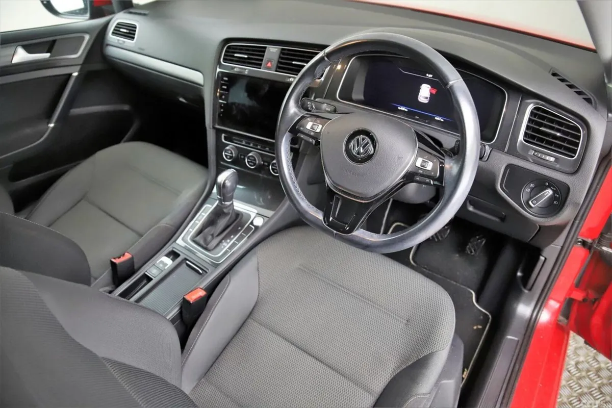 Volkswagen Golf Hatchback, Petrol, 2019, Red