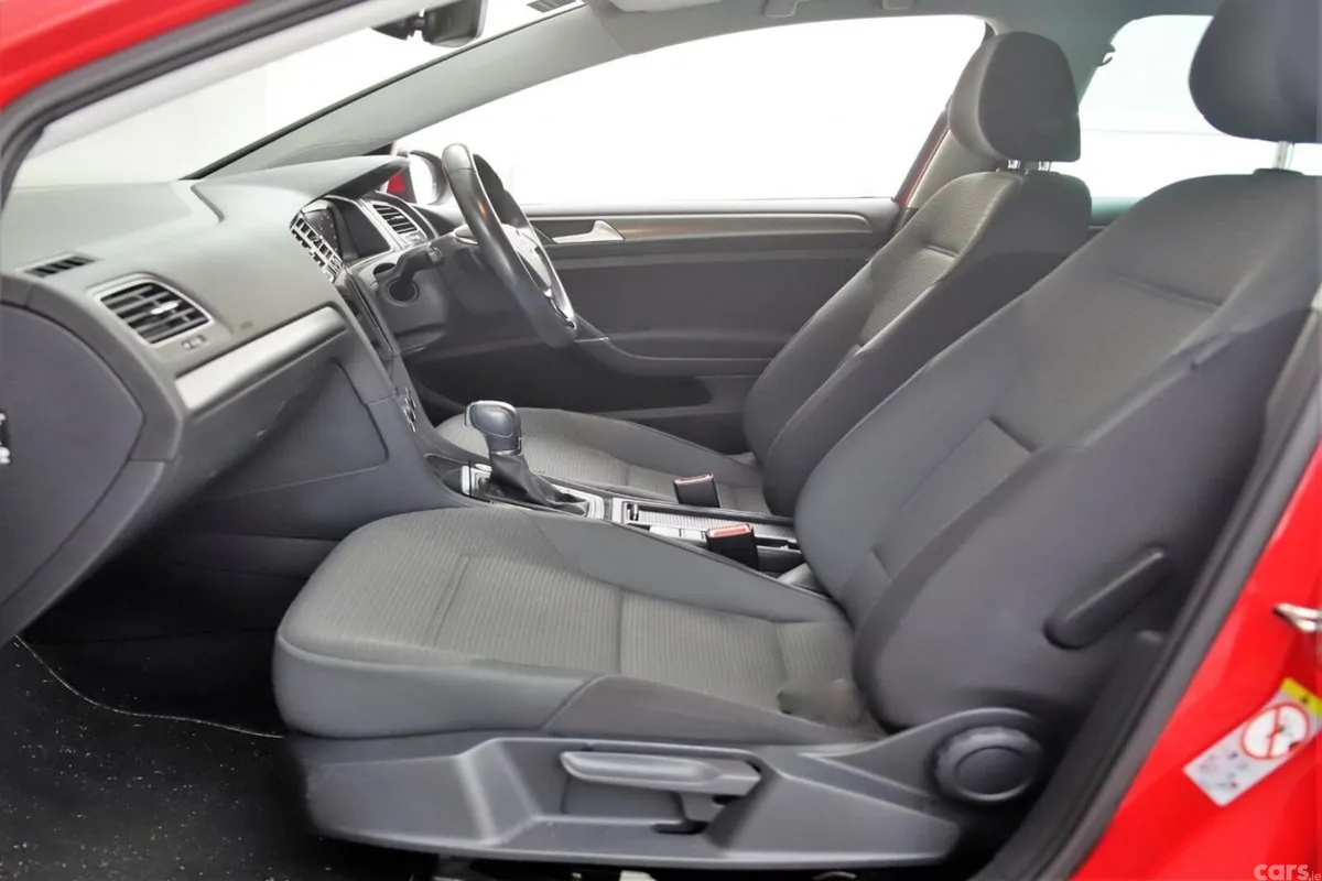 Volkswagen Golf Hatchback, Petrol, 2019, Red