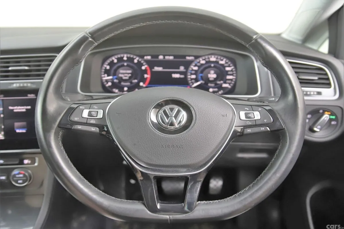 Volkswagen Golf Hatchback, Petrol, 2019, Red