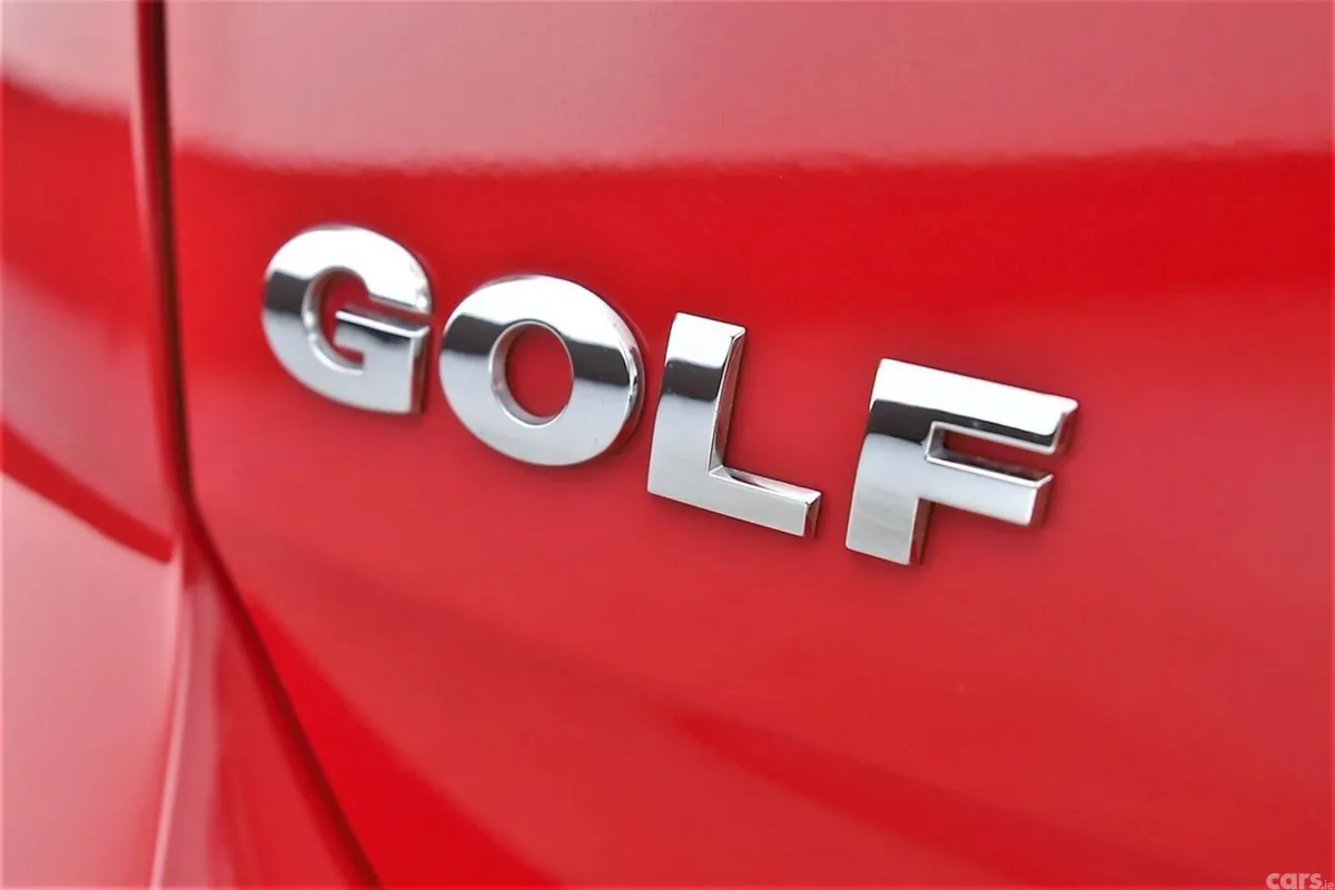 Volkswagen Golf Hatchback, Petrol, 2019, Red