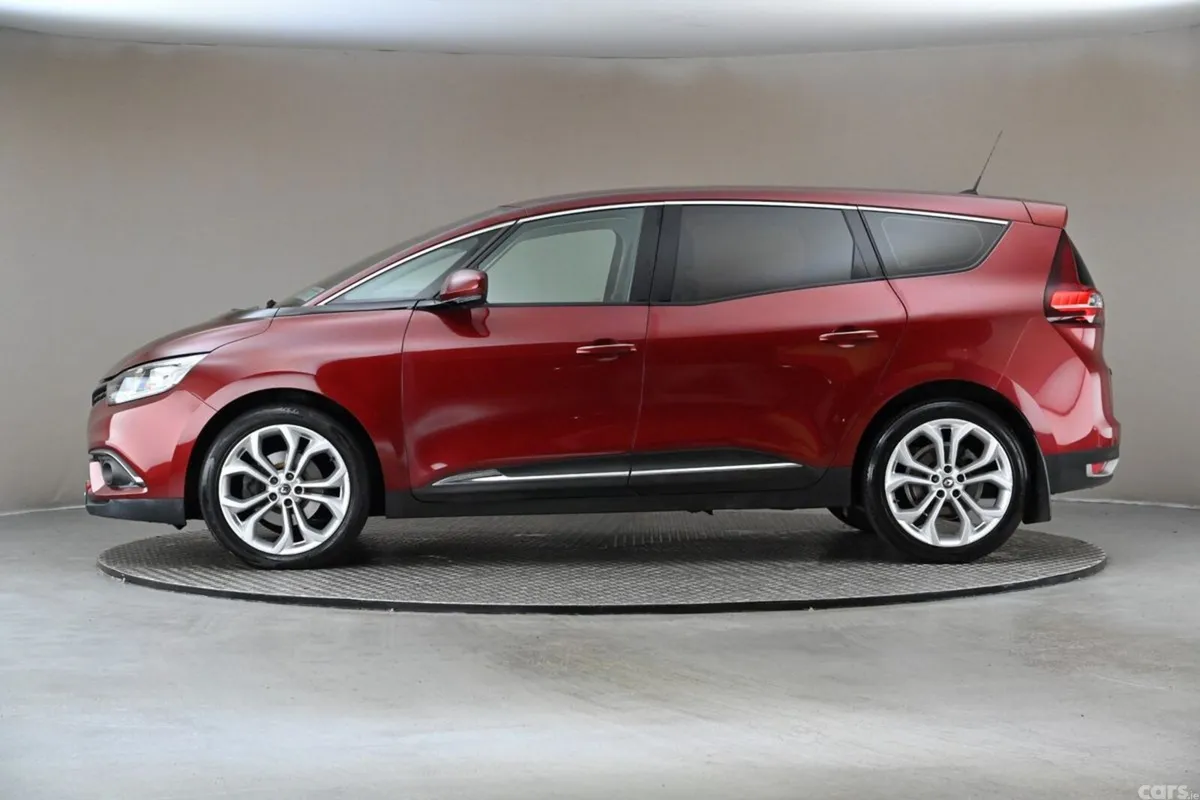 Renault Grand Scenic MPV, Diesel, 2021, Red