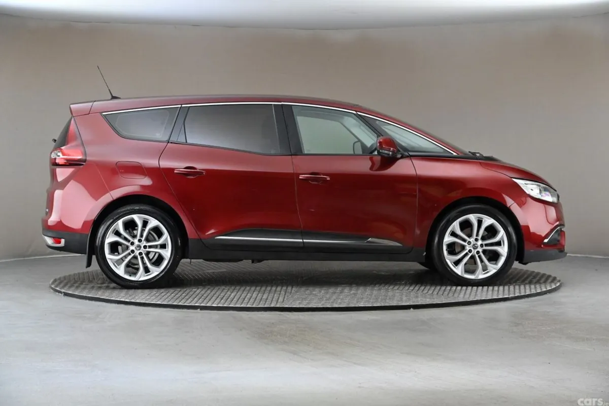 Renault Grand Scenic MPV, Diesel, 2021, Red