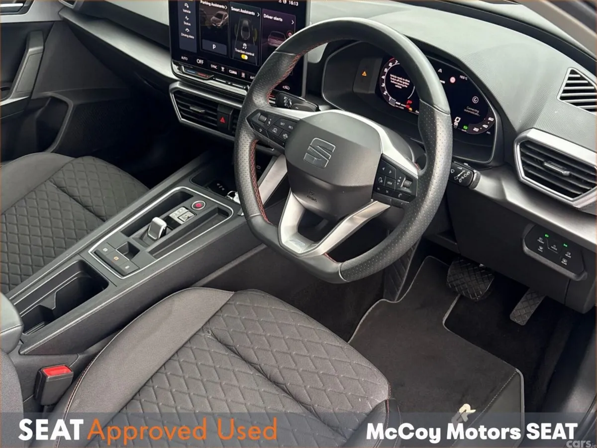 SEAT Leon Hatchback, Petrol Plug-in Hybrid, 2025, Black