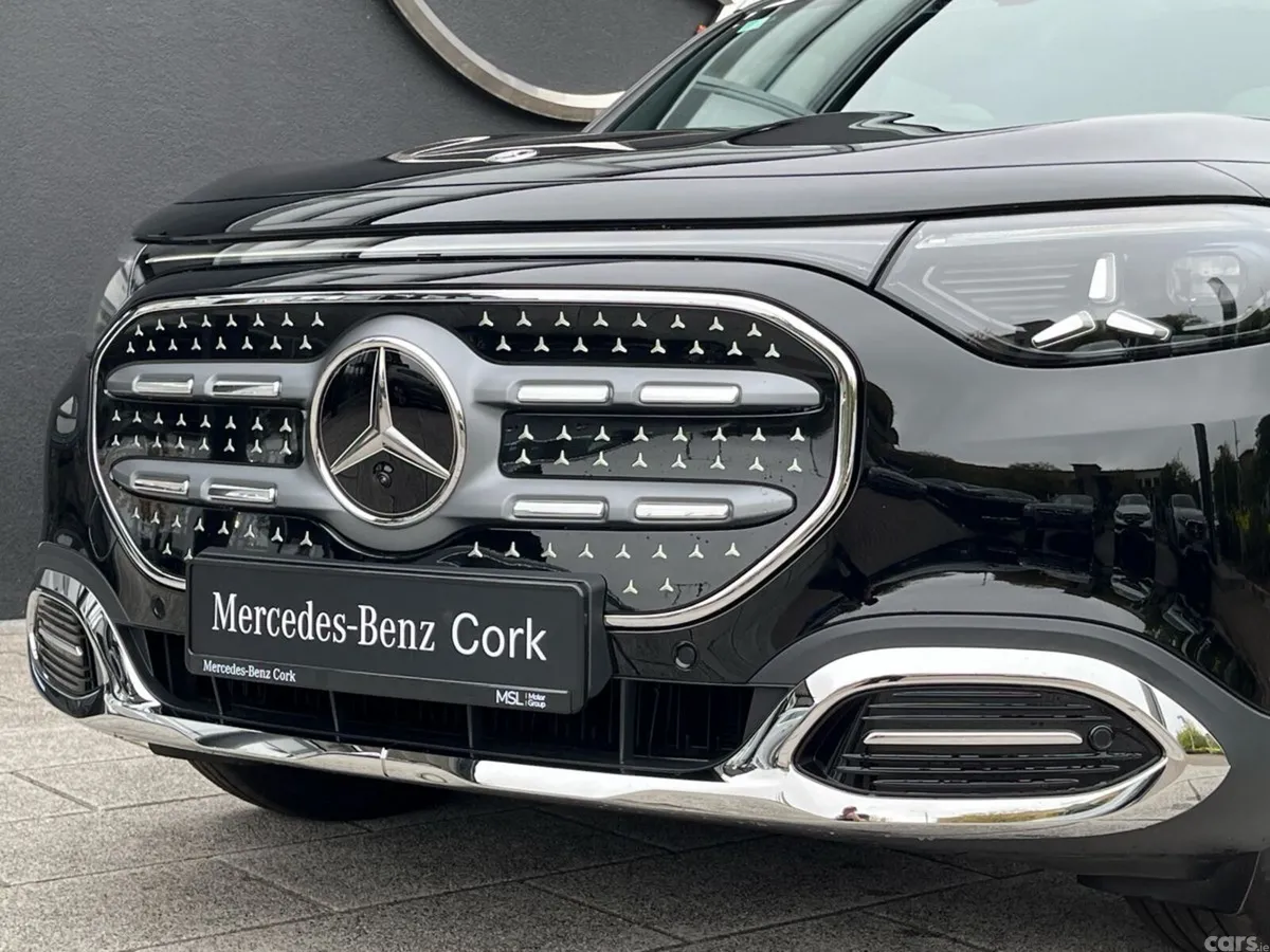 Mercedes-Benz GLB SUV, Electric, 2026, Black
