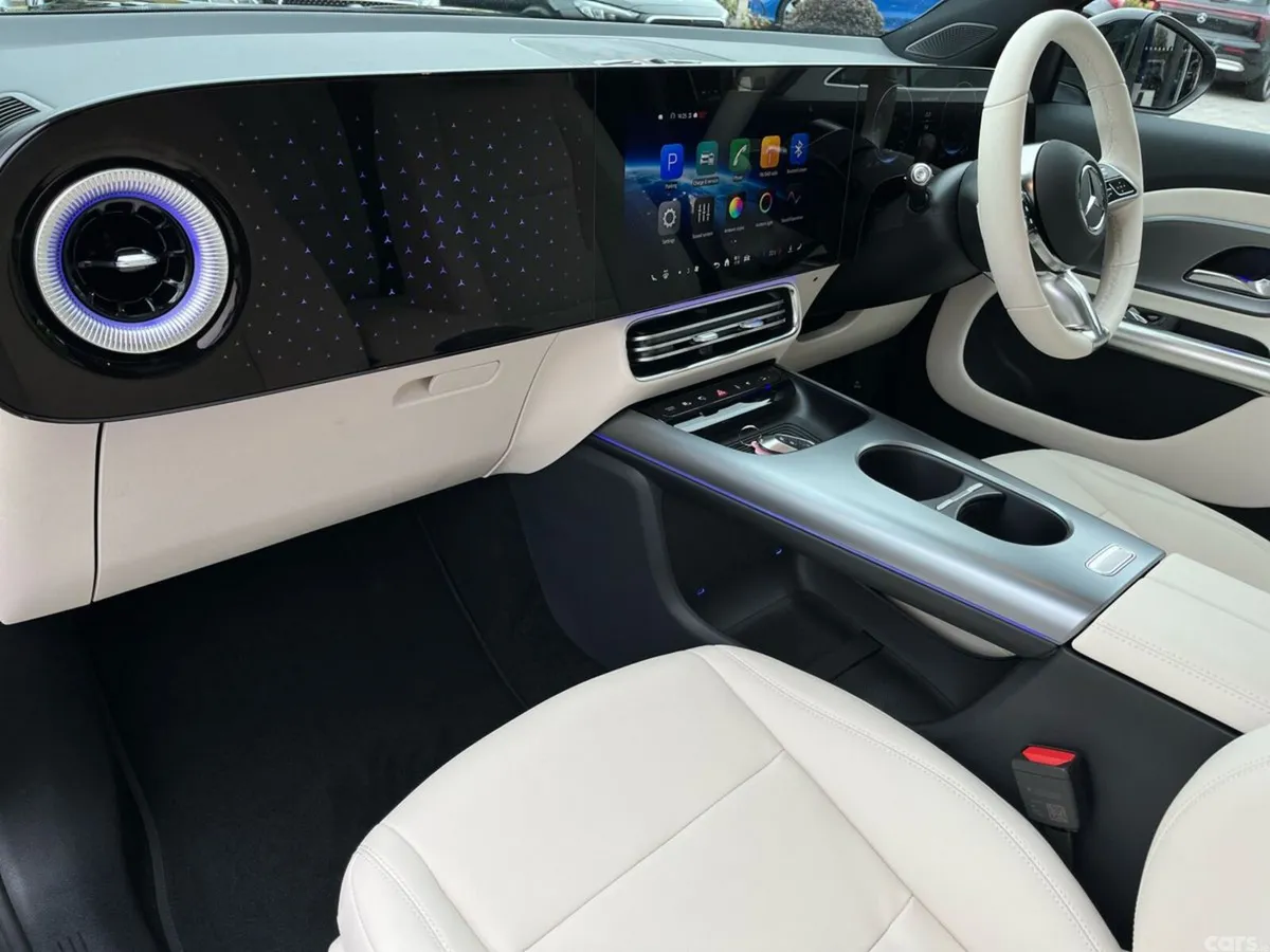 Mercedes-Benz GLB SUV, Electric, 2026, Black