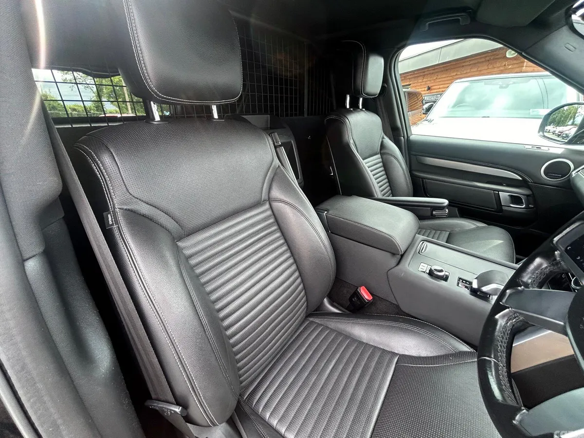 221 Land Rover Discovery 300D R DYNAMIC, Wexford