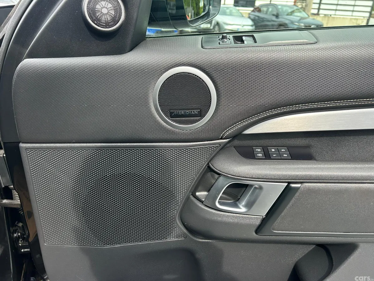 221 Land Rover Discovery 300D R DYNAMIC, Wexford