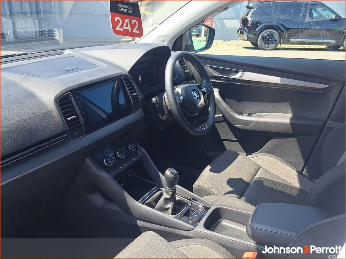Skoda Karoq Estate, Diesel, 2024, Grey