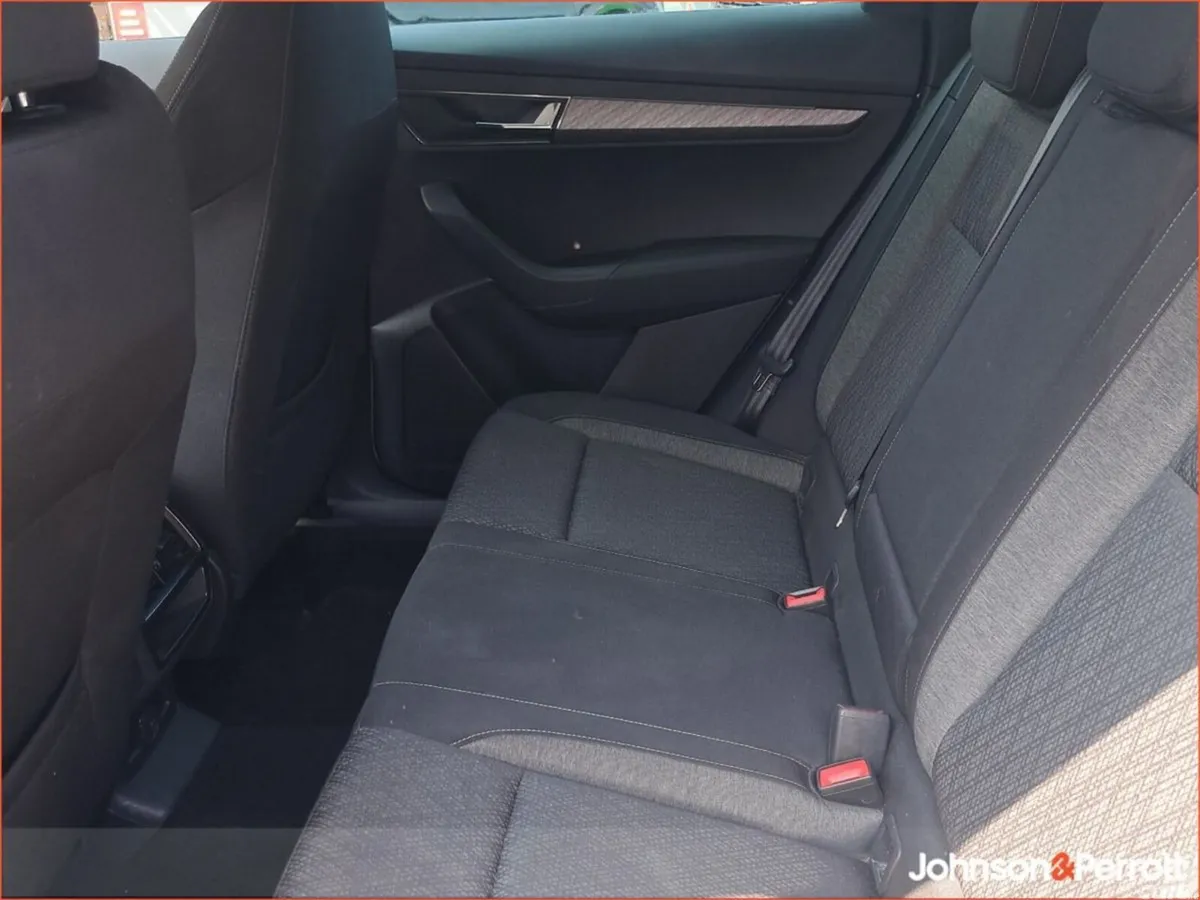Skoda Karoq Estate, Diesel, 2024, Grey