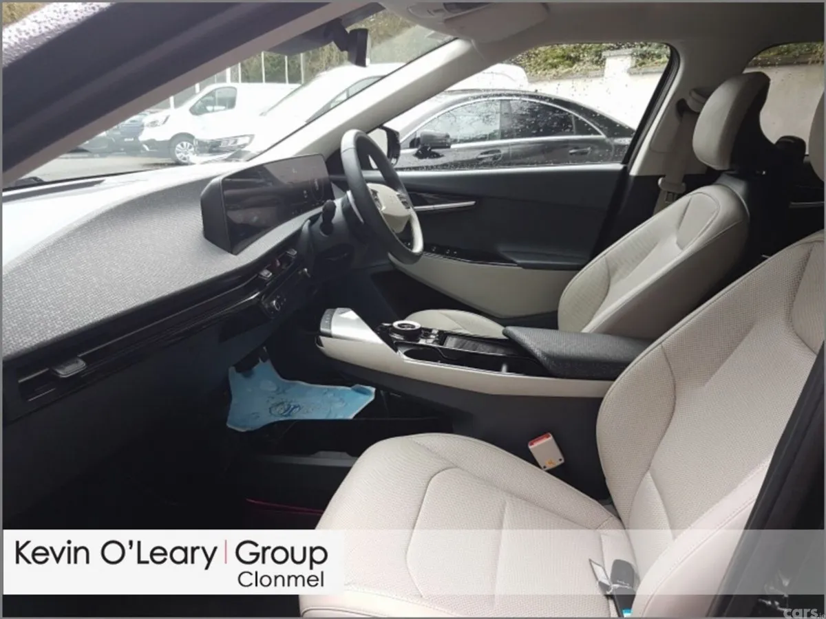 Kia EV6 MPV, Electric, 2023, Black