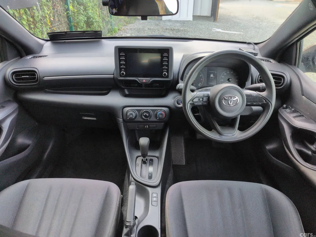 Toyota Yaris Hatchback, Petrol, 2022, Brown