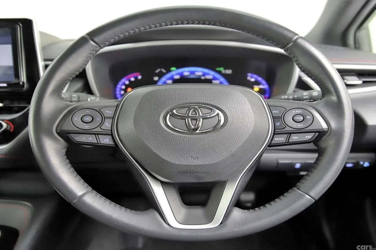 Toyota Corolla Hatchback, Petrol Hybrid, 2021, White