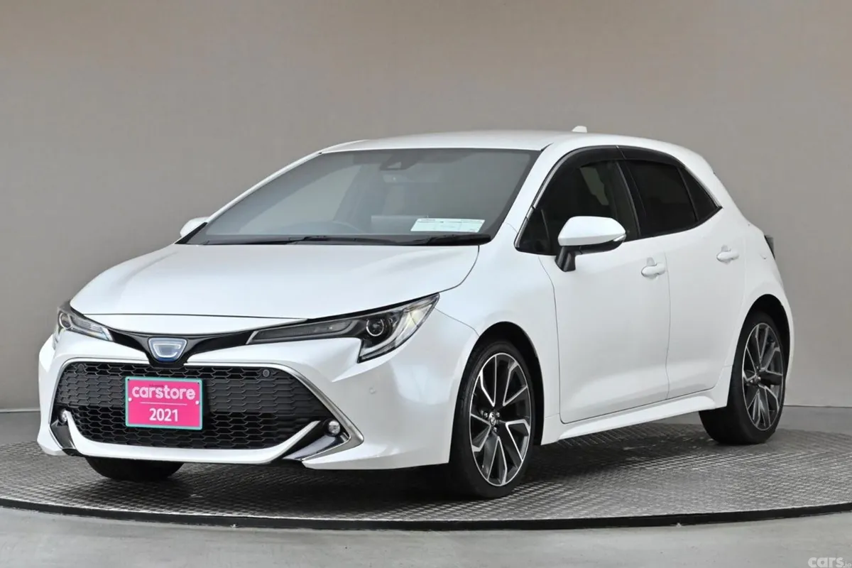 Toyota Corolla Hatchback, Petrol Hybrid, 2021, White