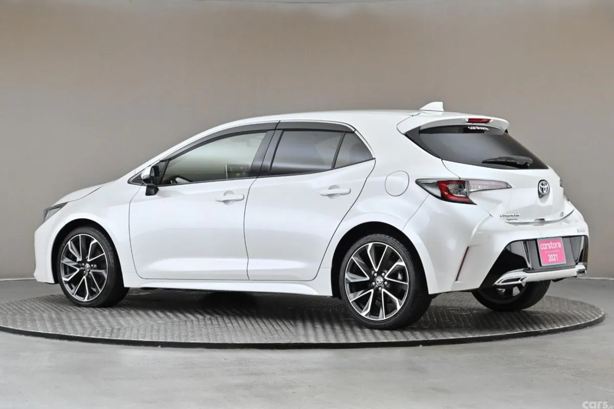 Toyota Corolla Hatchback, Petrol Hybrid, 2021, White