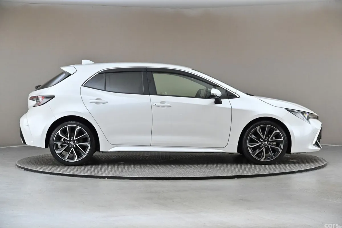 Toyota Corolla Hatchback, Petrol Hybrid, 2021, White