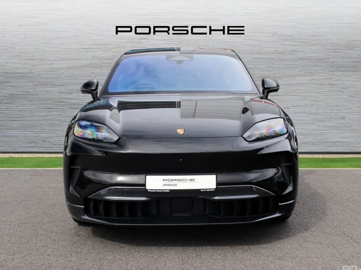 Porsche Cayenne SUV, Electric, 2026, Black