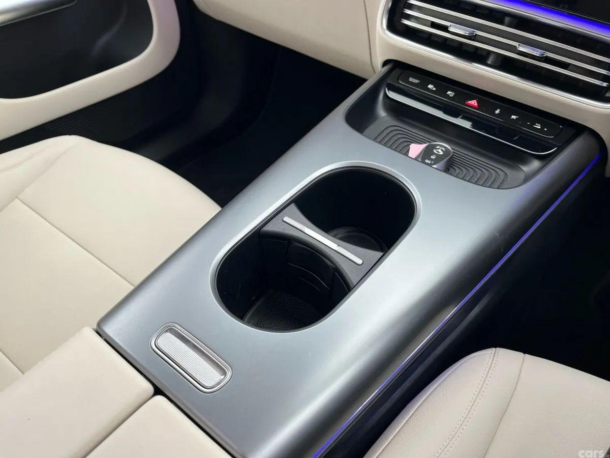 Mercedes-Benz GLB SUV, Electric, 2026, Silver
