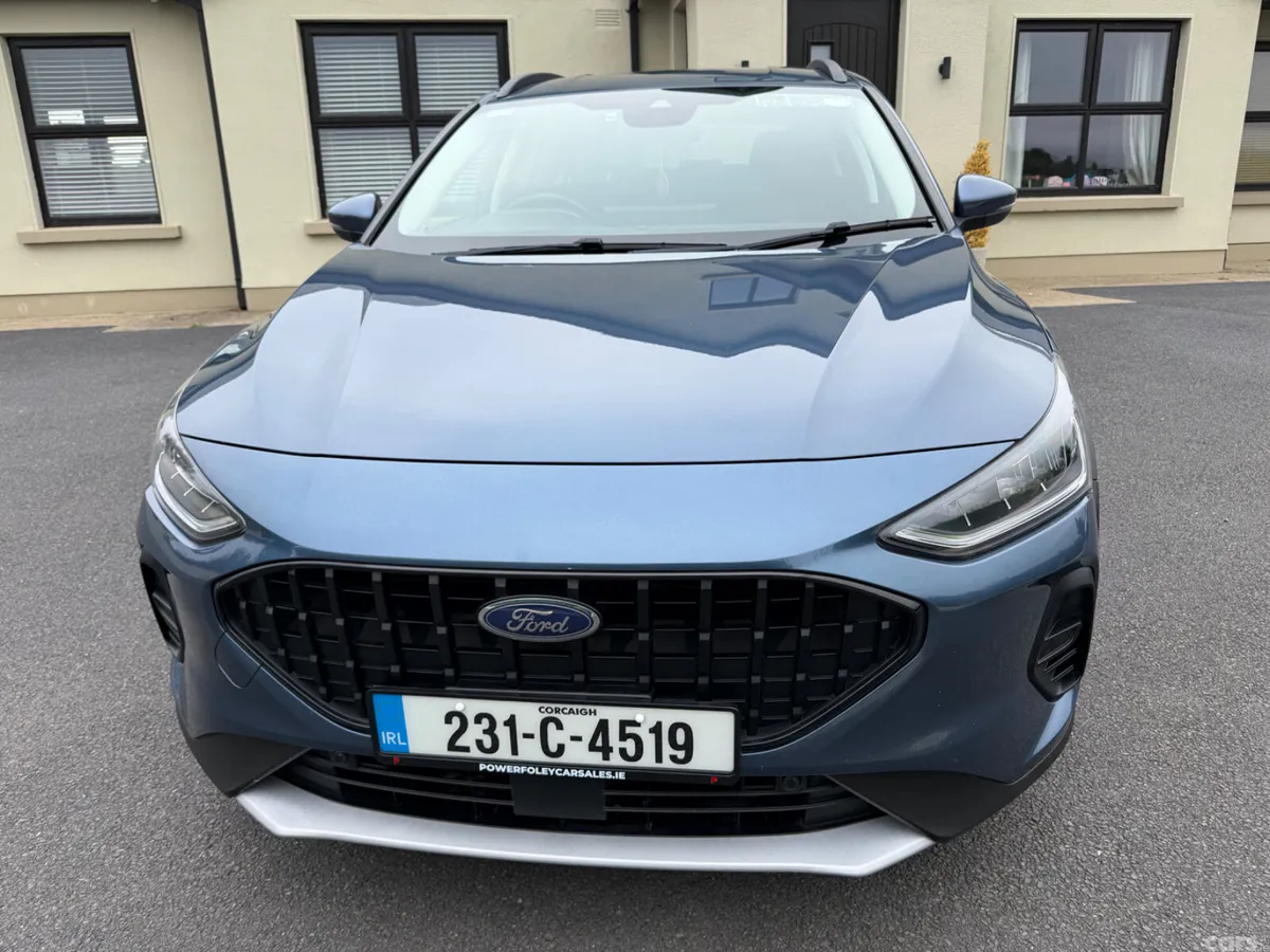 Ford Focus Hatchback, Petrol, 2023, Blue