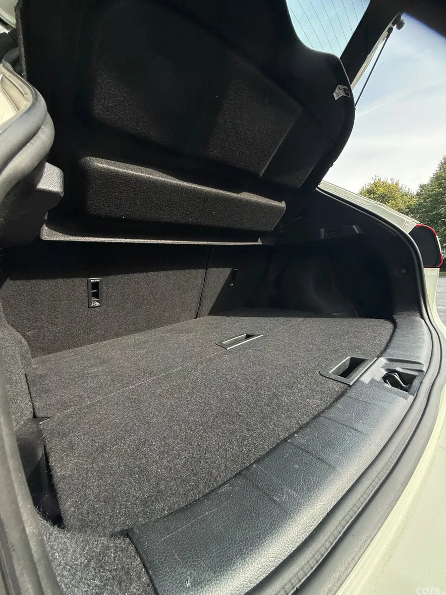 Nissan Qashqai Hatchback, Petrol, 2016, White