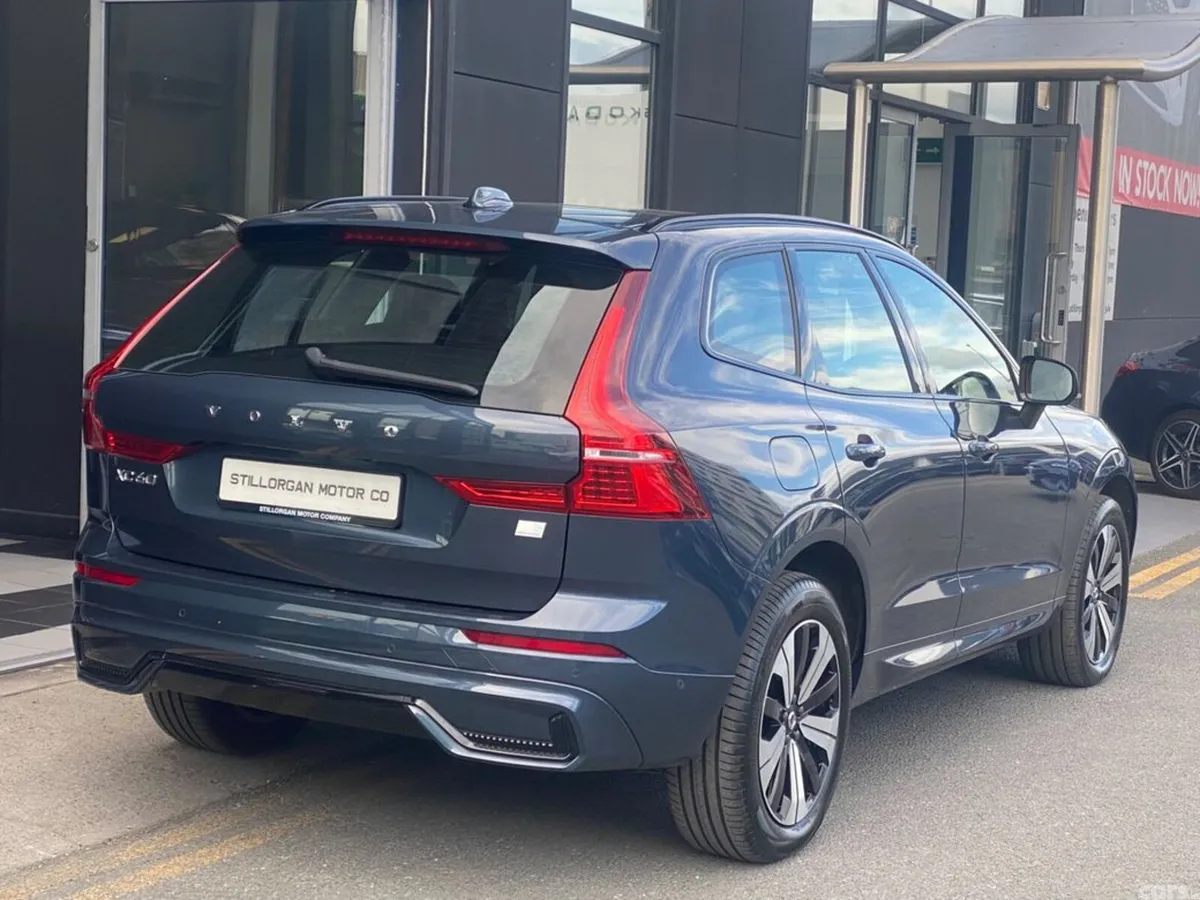 Volvo XC60 Estate, Petrol Plug-in Hybrid, 2024, Blue