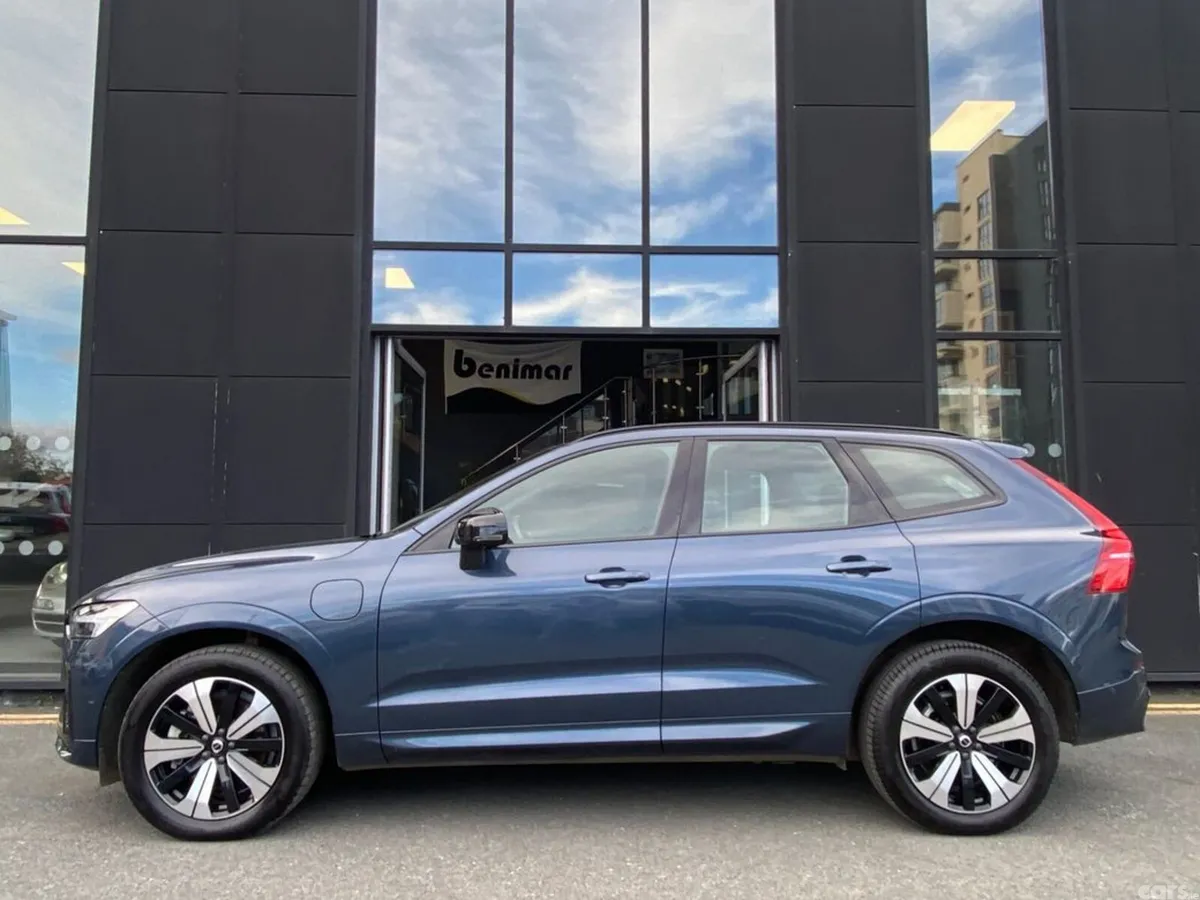 Volvo XC60 Estate, Petrol Plug-in Hybrid, 2024, Blue
