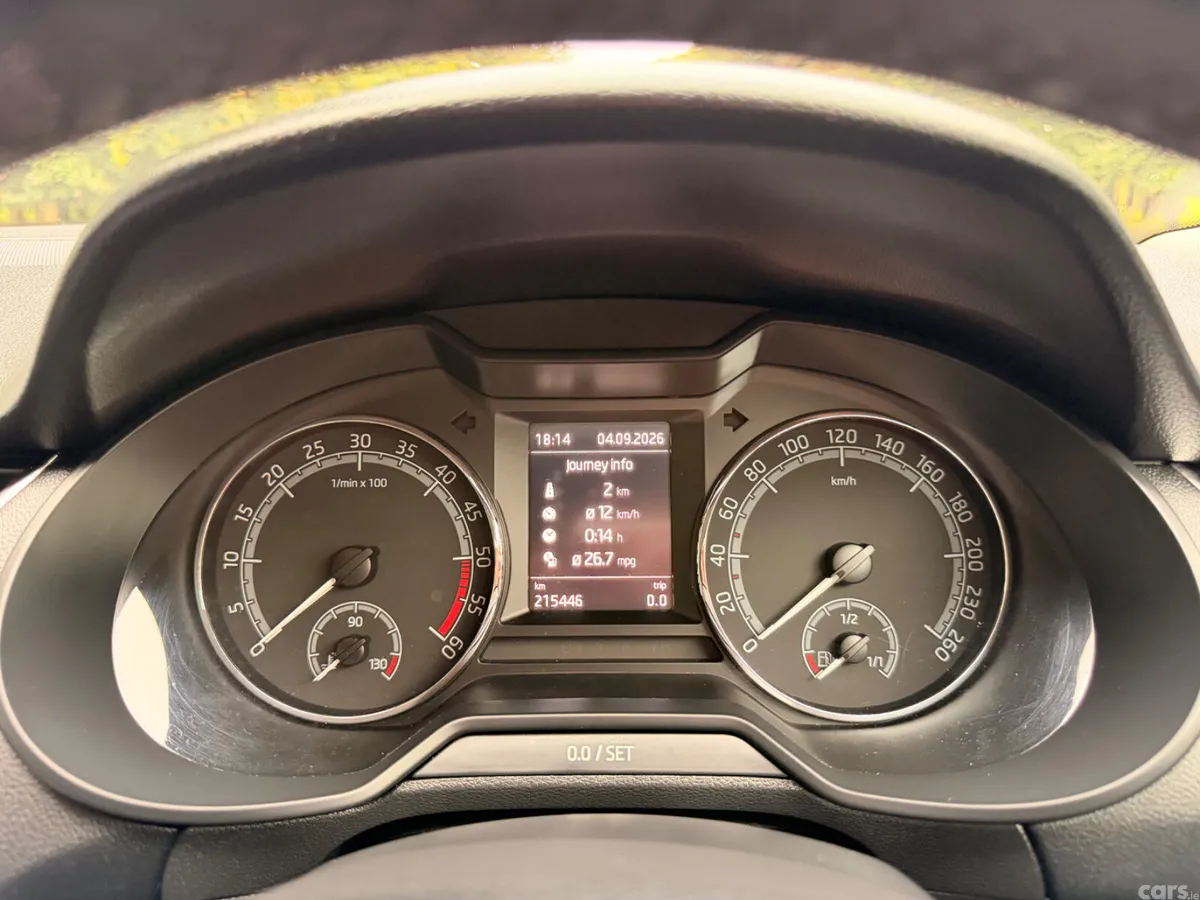 Skoda Octavia Saloon, Diesel, 2018, Grey