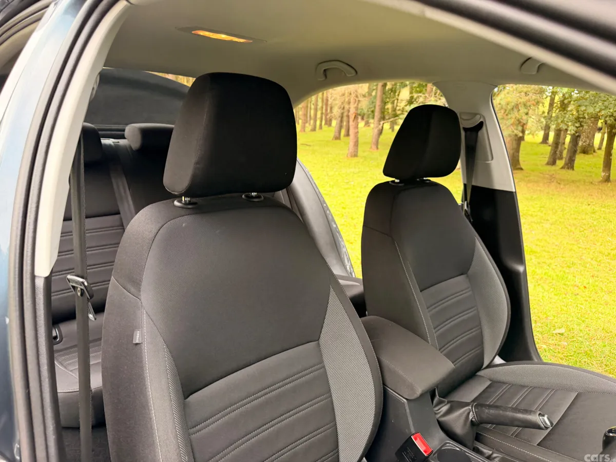 Skoda Octavia Saloon, Diesel, 2018, Grey