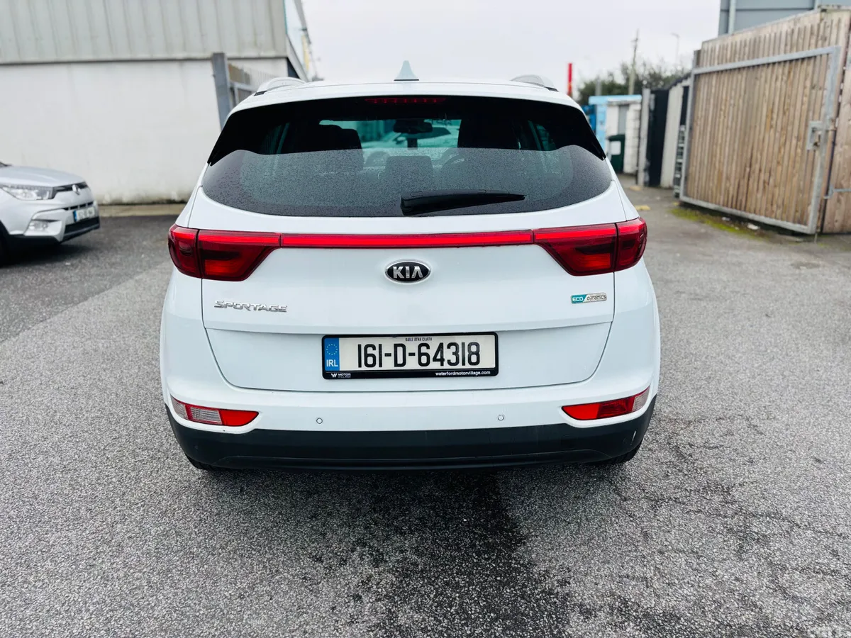 Kia Sportage SUV, Petrol, 2016, White