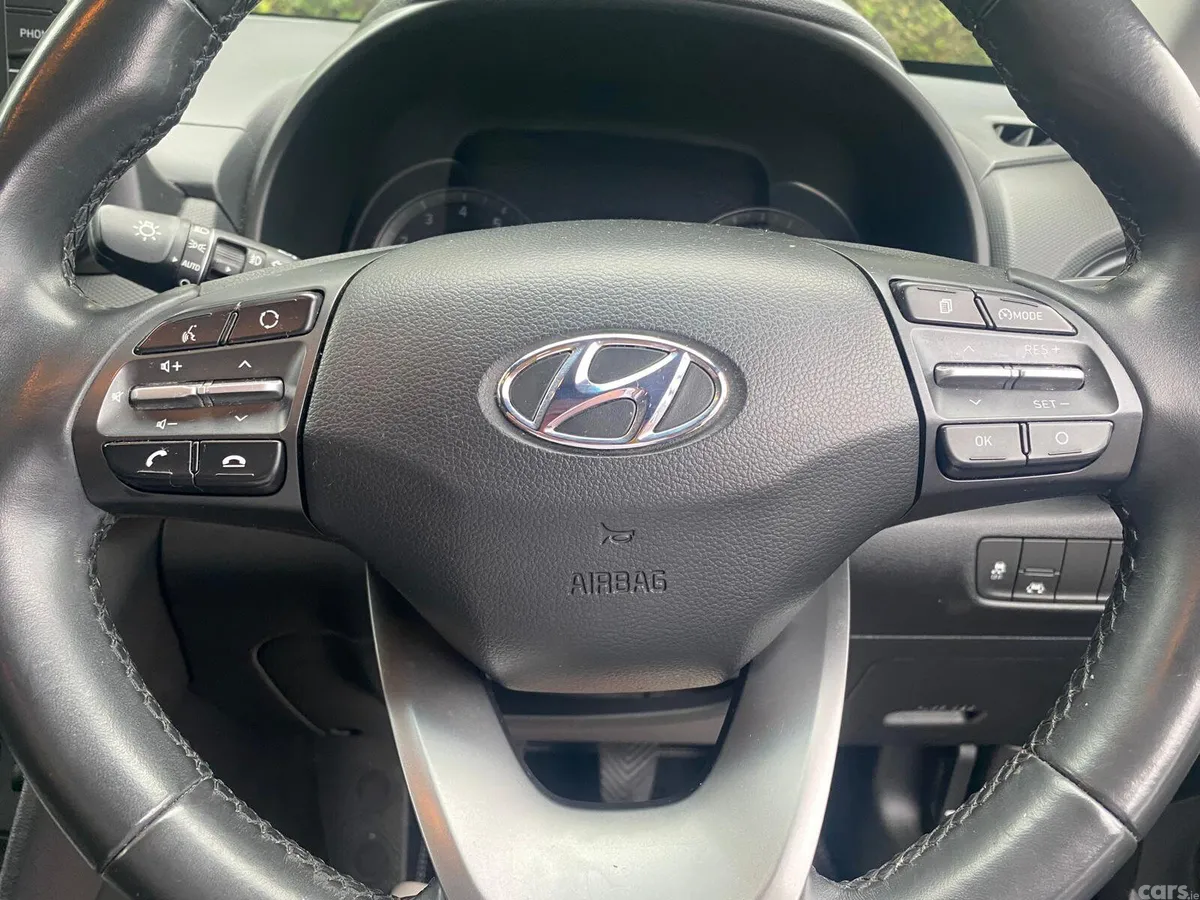 Hyundai KONA MPV, Petrol, 2018, Grey