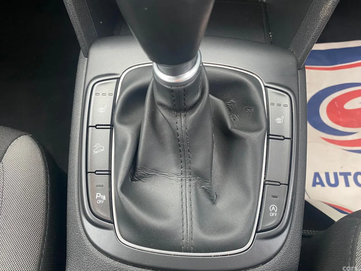 Hyundai KONA MPV, Petrol, 2018, Grey