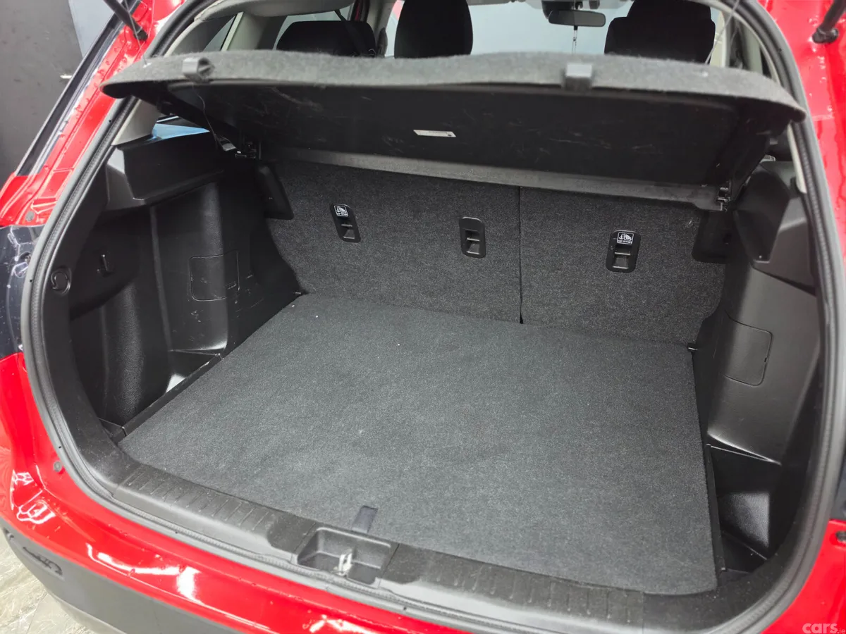 Suzuki Vitara SUV, Petrol, 2021, Red