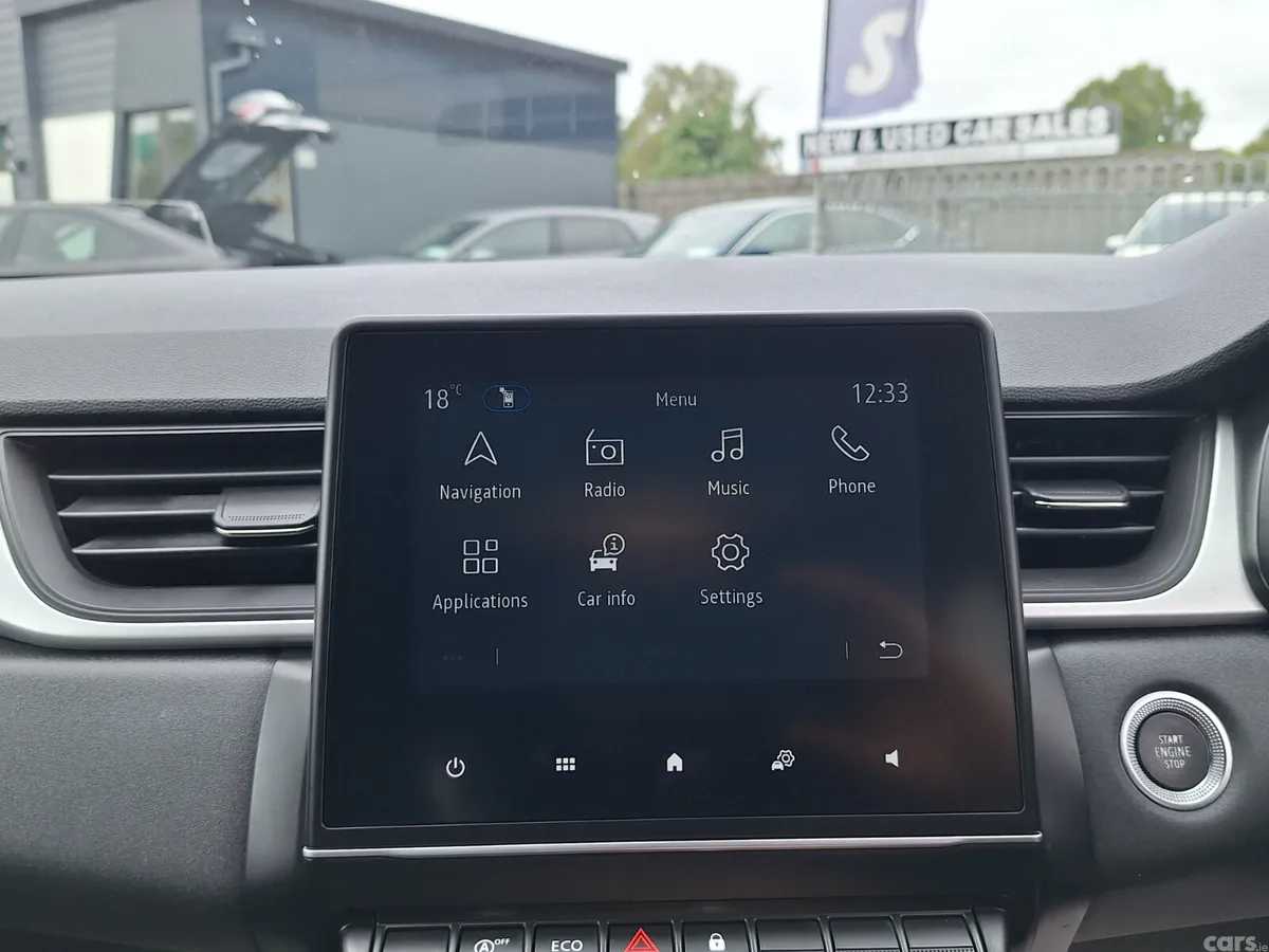 Renault Captur Hatchback, Petrol, 2023, Grey