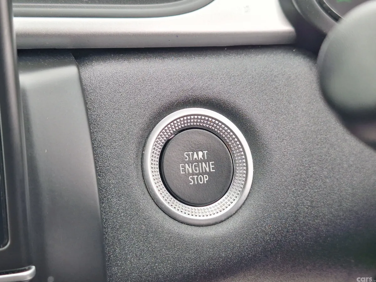 Renault Captur Hatchback, Petrol, 2023, Grey